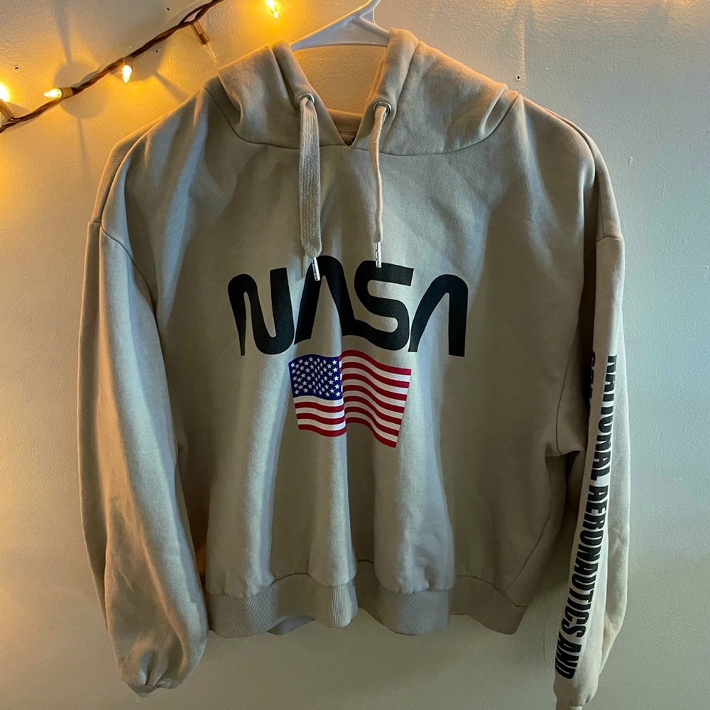 Cream semi-cropped NASA hoodie